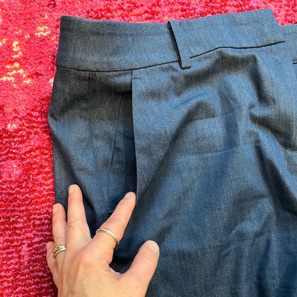 Loft Riviera Short - Size 10 - Picture 4 of 7